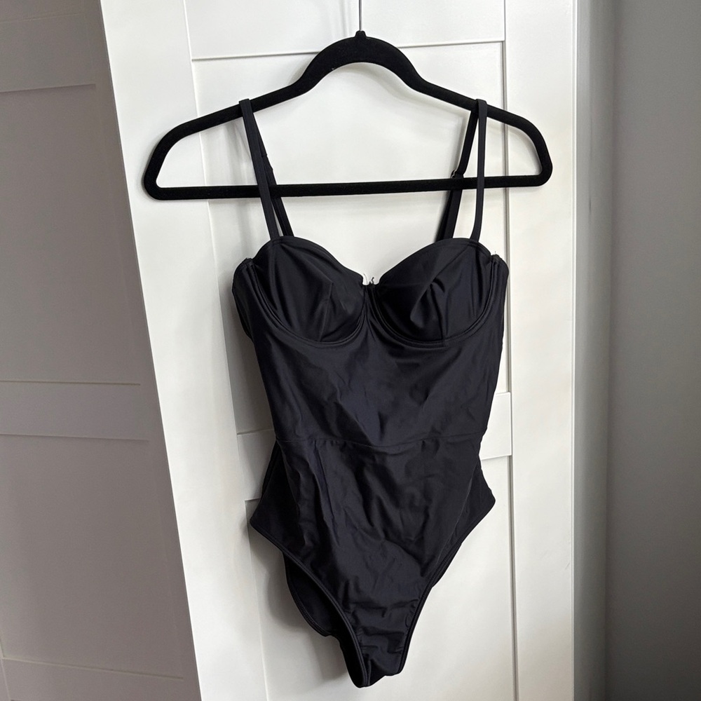 Summersalt Black One Piece underwire Swimsuit